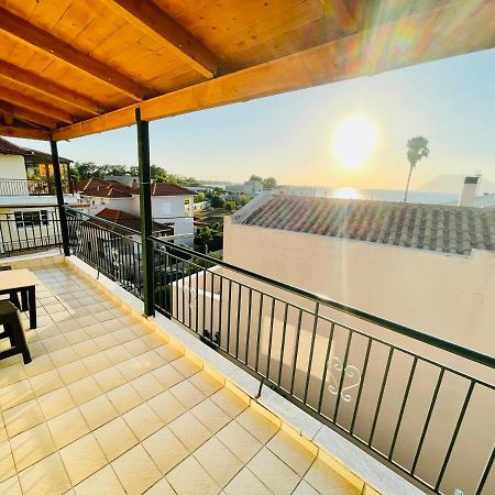 Teo'S 2 Persons Studio Deluxe Patras Exterior photo